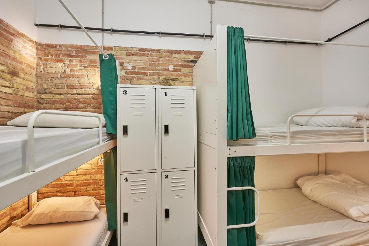 Hola Hostal Collblanc L'Hospitalet de Llobregat Eksteriør bilde