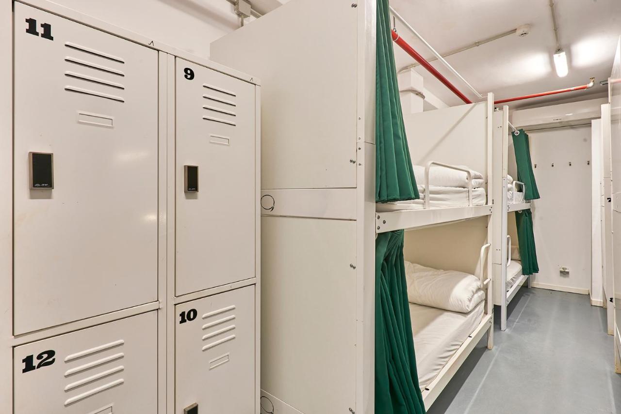 Hola Hostal Collblanc L'Hospitalet de Llobregat Eksteriør bilde