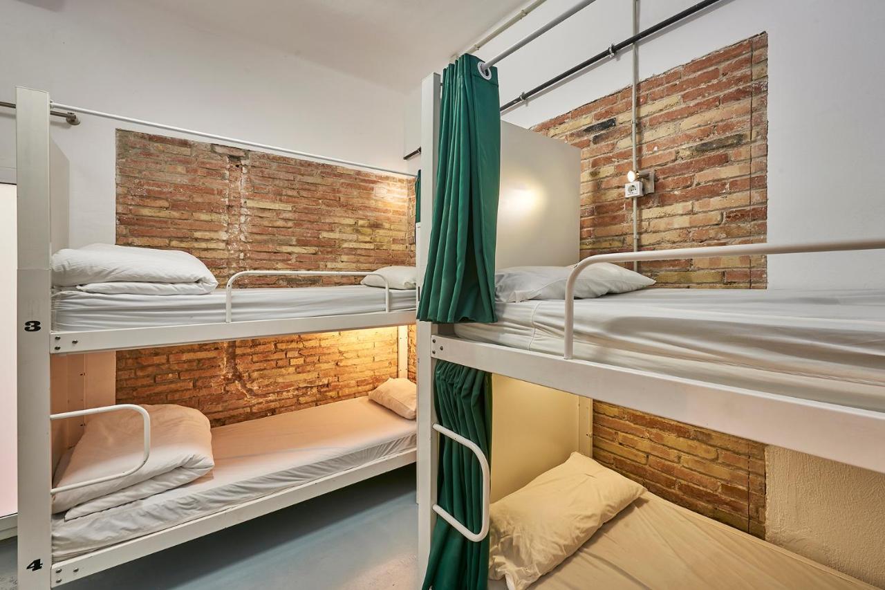 Hola Hostal Collblanc L'Hospitalet de Llobregat Eksteriør bilde