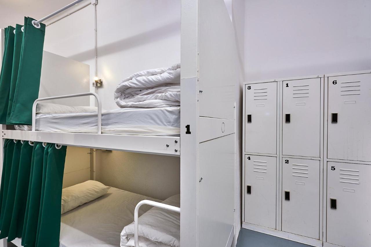 Hola Hostal Collblanc L'Hospitalet de Llobregat Eksteriør bilde